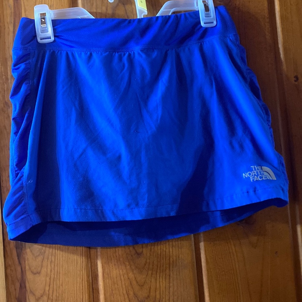 The north face skort size small